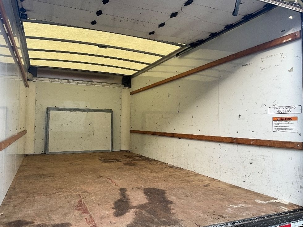 Light Duty Box Truck-Light and Medium Duty Trucks-Ford-2022-E350-Tacoma-WA-90,325\n\t\tmiles-$ 33,500 - Image 12