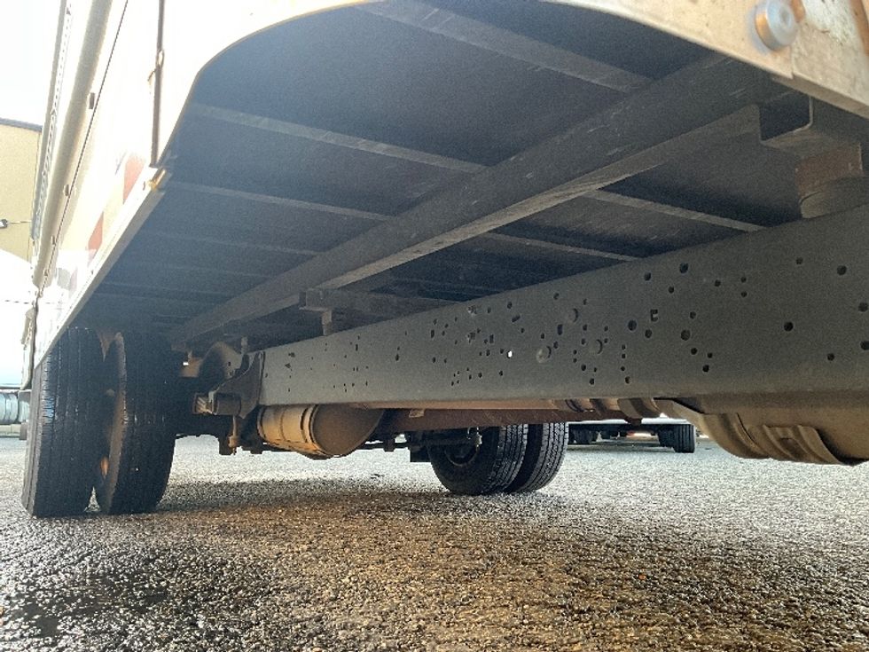 Light Duty Box Truck-Light and Medium Duty Trucks-Ford-2022-E350-Tacoma-WA-90,325\n\t\tmiles-$ 33,500 - Image 14