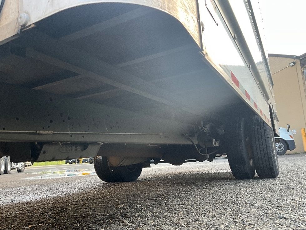 Light Duty Box Truck-Light and Medium Duty Trucks-Ford-2022-E350-Tacoma-WA-90,325\n\t\tmiles-$ 33,500 - Image 5