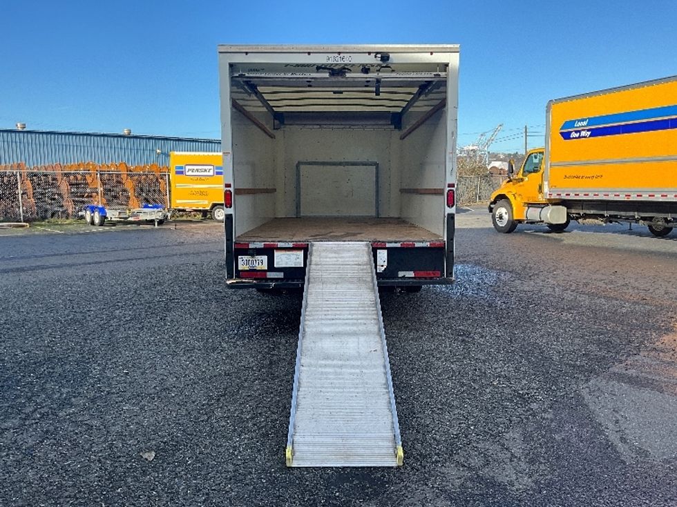 Light Duty Box Truck-Light and Medium Duty Trucks-Ford-2022-E350-Tacoma-WA-90,325\n\t\tmiles-$ 33,500 - Image 9