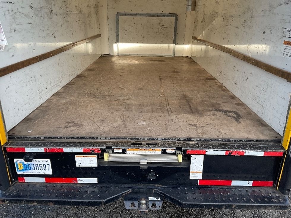 Light Duty Box Truck-Light and Medium Duty Trucks-Ford-2022-E350-Tacoma-WA-91,742\n\t\tmiles-$ 29,750 - Image 10