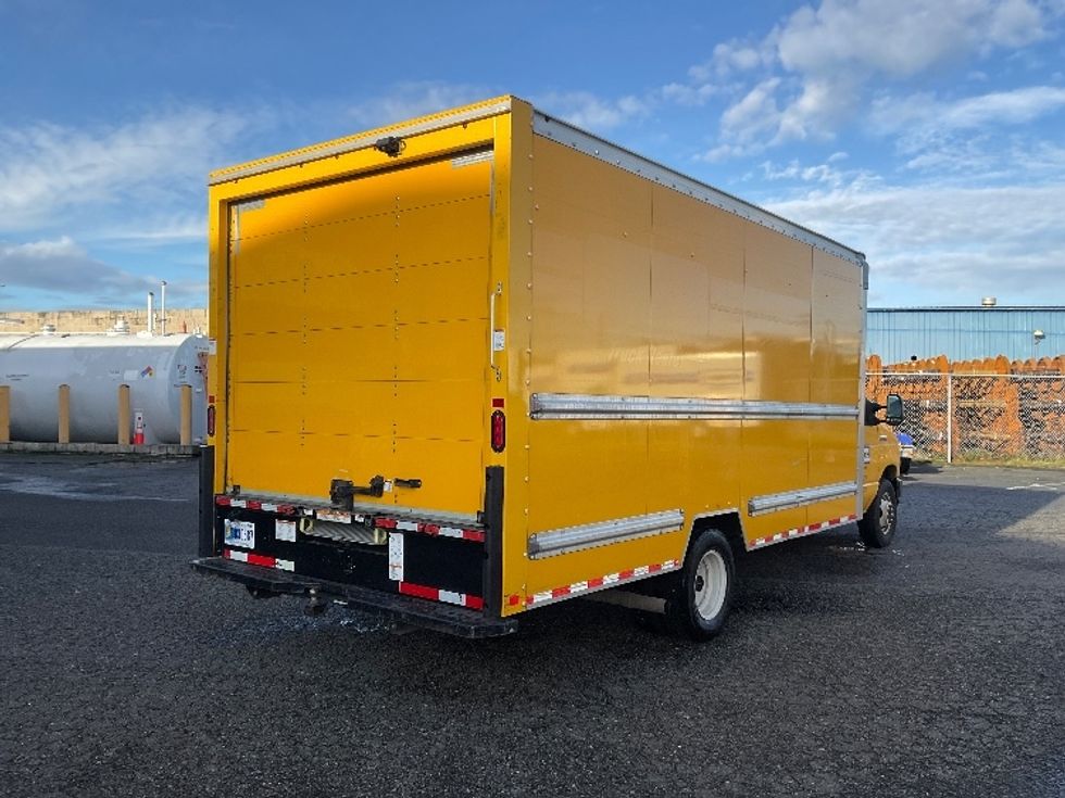 Light Duty Box Truck-Light and Medium Duty Trucks-Ford-2022-E350-Tacoma-WA-91,742\n\t\tmiles-$ 29,750 - Image 13