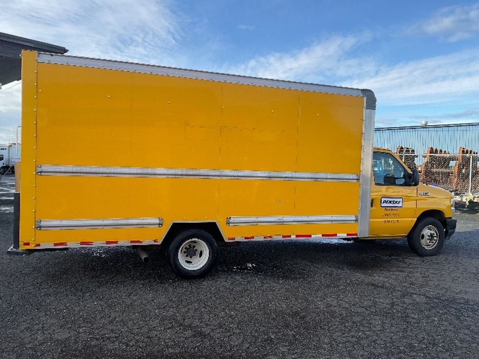 Light Duty Box Truck-Light and Medium Duty Trucks-Ford-2022-E350-Tacoma-WA-91,742\n\t\tmiles-$ 29,750 - Image 15