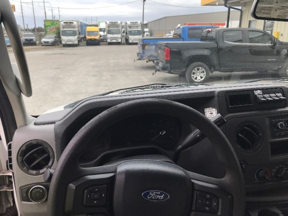 Light Duty Box Truck-Light and Medium Duty Trucks-Ford-2022-E350-Tallahassee-FL-102,137\n\t\tmiles-$ 31,000 - Image 17