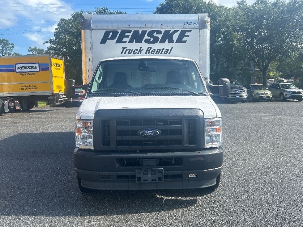 Light Duty Box Truck-Light and Medium Duty Trucks-Ford-2022-E350-Tallahassee-FL-102,137\n\t\tmiles-$ 31,000 - Image 2