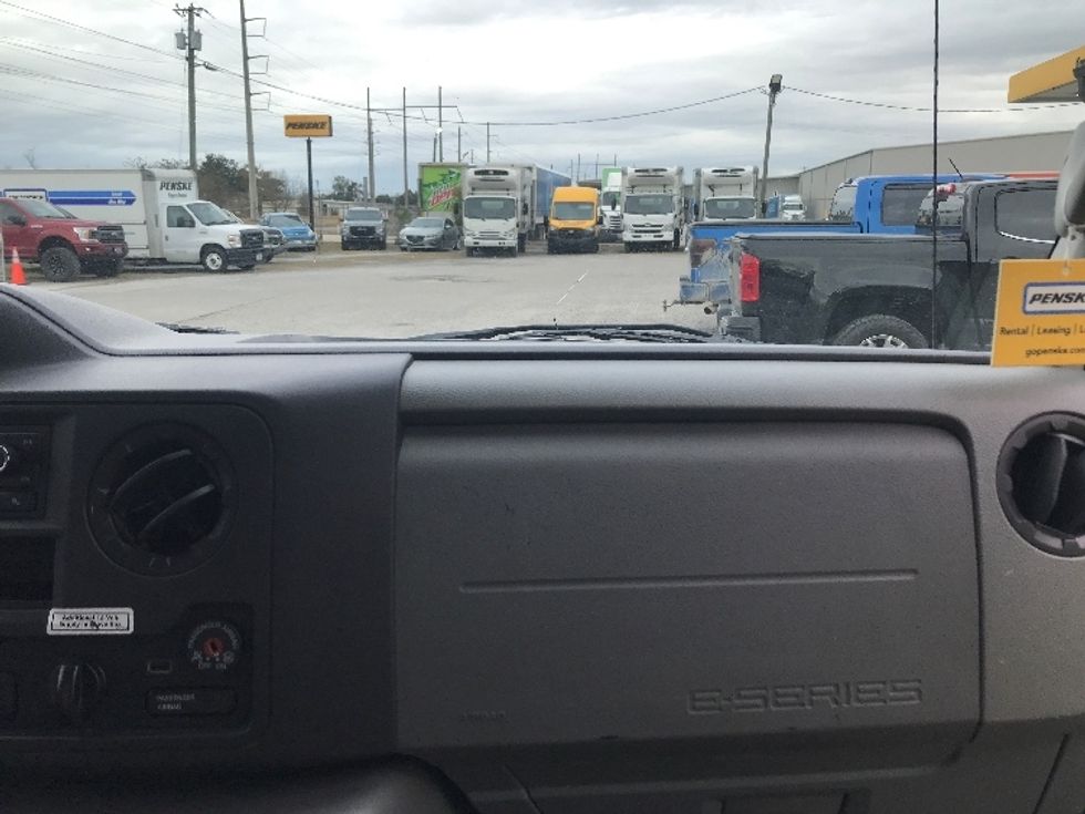 Light Duty Box Truck-Light and Medium Duty Trucks-Ford-2022-E350-Tallahassee-FL-102,137\n\t\tmiles-$ 31,000 - Image 20