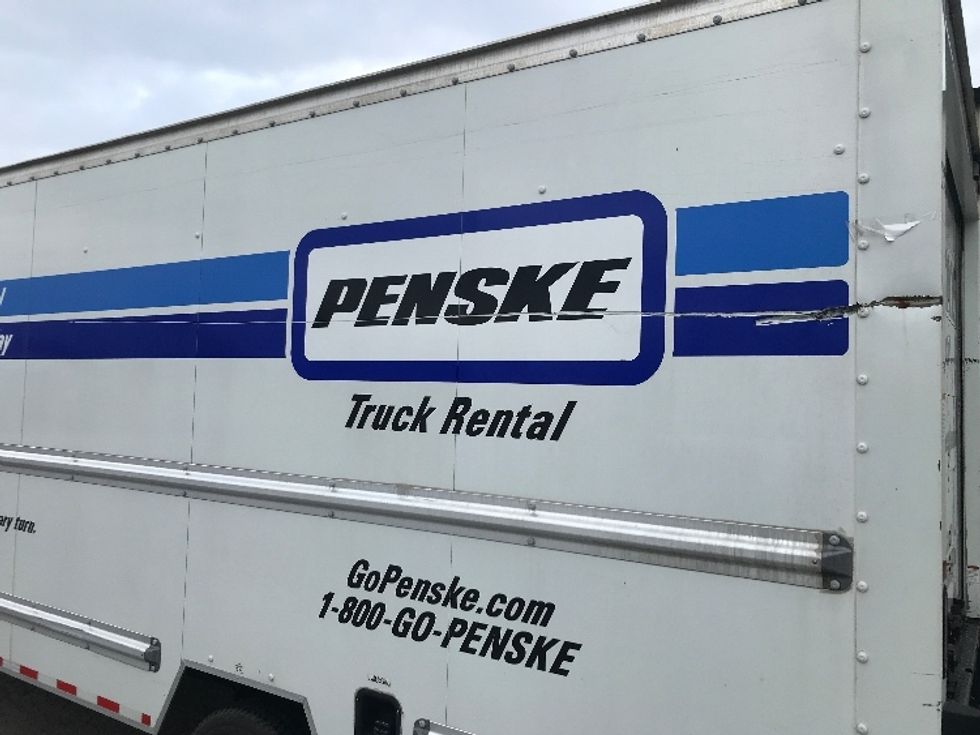 Light Duty Box Truck-Light and Medium Duty Trucks-Ford-2022-E350-Tallahassee-FL-102,137\n\t\tmiles-$ 31,000 - Image 28