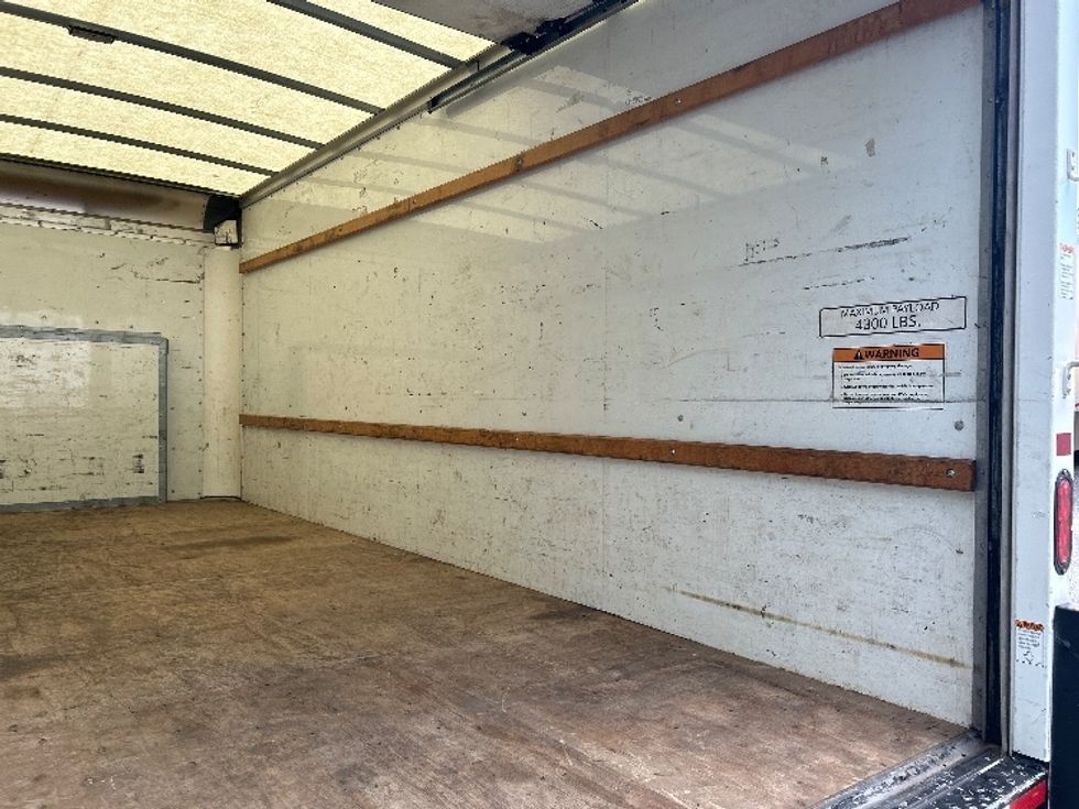 Light Duty Box Truck-Light and Medium Duty Trucks-Ford-2022-E350-Tallahassee-FL-95,308\n\t\tmiles-$ 32,250 - Image 11