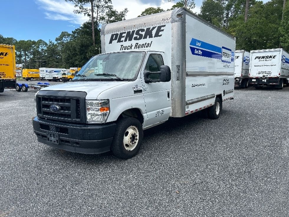 Light Duty Box Truck-Light and Medium Duty Trucks-Ford-2022-E350-Tallahassee-FL-95,308\n\t\tmiles-$ 32,250 - Image 3