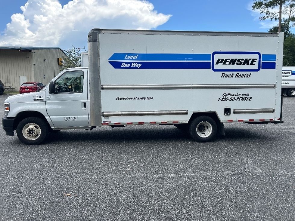 Light Duty Box Truck-Light and Medium Duty Trucks-Ford-2022-E350-Tallahassee-FL-95,308\n\t\tmiles-$ 32,250 - Image 4