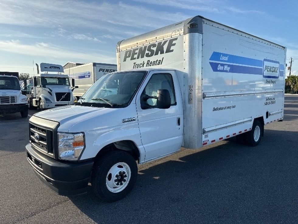 Light Duty Box Truck-Light and Medium Duty Trucks-Ford-2022-E350-Tampa-FL-103,988\n\t\tmiles-$ 30,750 - Image 1