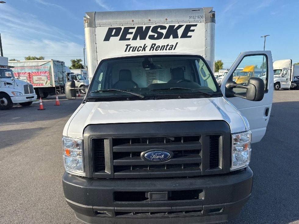 Light Duty Box Truck-Light and Medium Duty Trucks-Ford-2022-E350-Tampa-FL-103,988\n\t\tmiles-$ 30,750 - Image 2