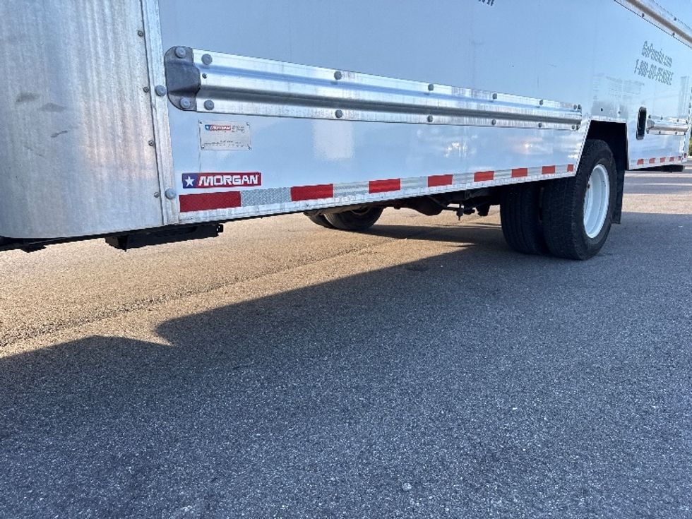 Light Duty Box Truck-Light and Medium Duty Trucks-Ford-2022-E350-Tampa-FL-103,988\n\t\tmiles-$ 30,750 - Image 4