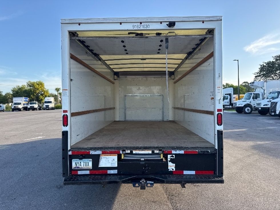 Light Duty Box Truck-Light and Medium Duty Trucks-Ford-2022-E350-Tampa-FL-103,988\n\t\tmiles-$ 30,750 - Image 7