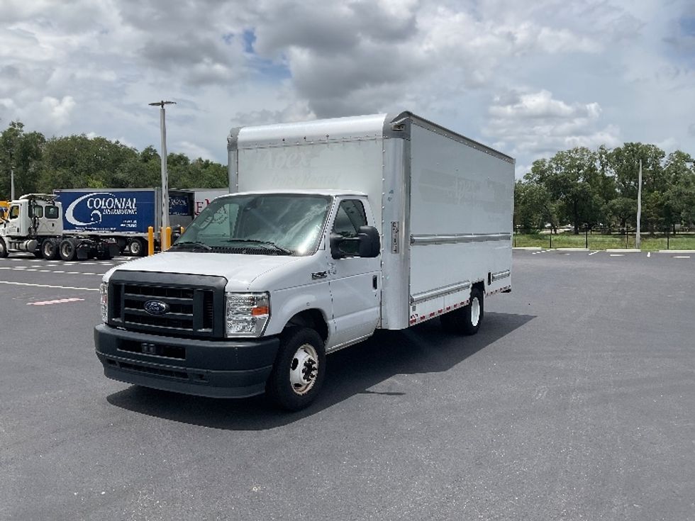 Light Duty Box Truck-Light and Medium Duty Trucks-Ford-2022-E350-Tampa-FL-110,942\n\t\tmiles-$ 28,500 - Image 3