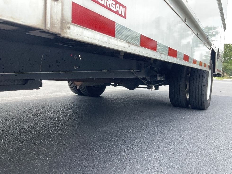 Light Duty Box Truck-Light and Medium Duty Trucks-Ford-2022-E350-Tampa-FL-110,942\n\t\tmiles-$ 28,500 - Image 5