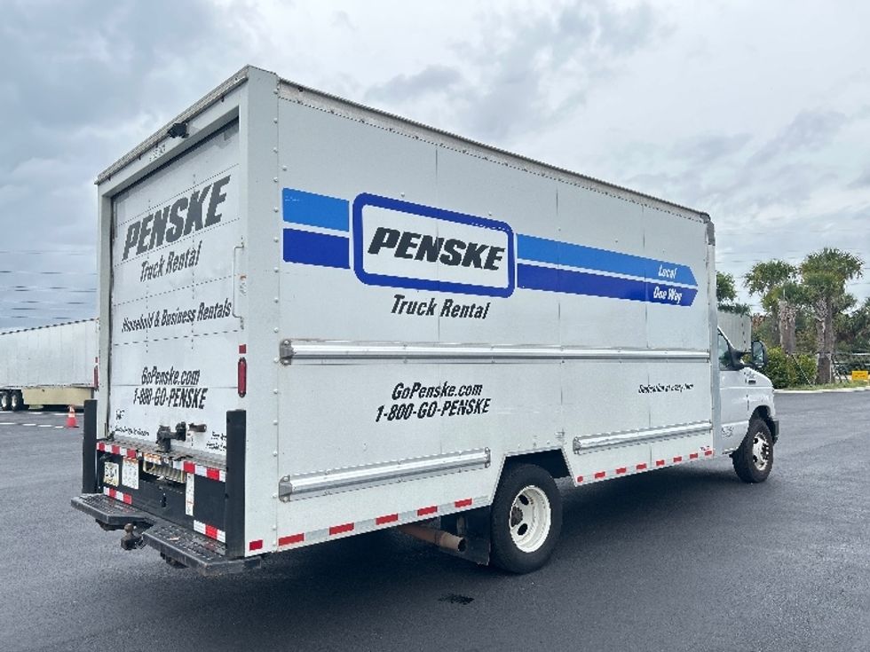 Light Duty Box Truck-Light and Medium Duty Trucks-Ford-2022-E350-Tampa-FL-153,498\n\t\tmiles-$ 19,750 - Image 13