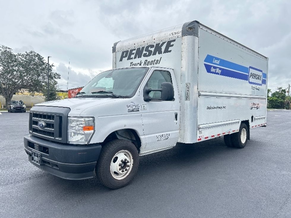 Light Duty Box Truck-Light and Medium Duty Trucks-Ford-2022-E350-Tampa-FL-153,498\n\t\tmiles-$ 19,750 - Image 3