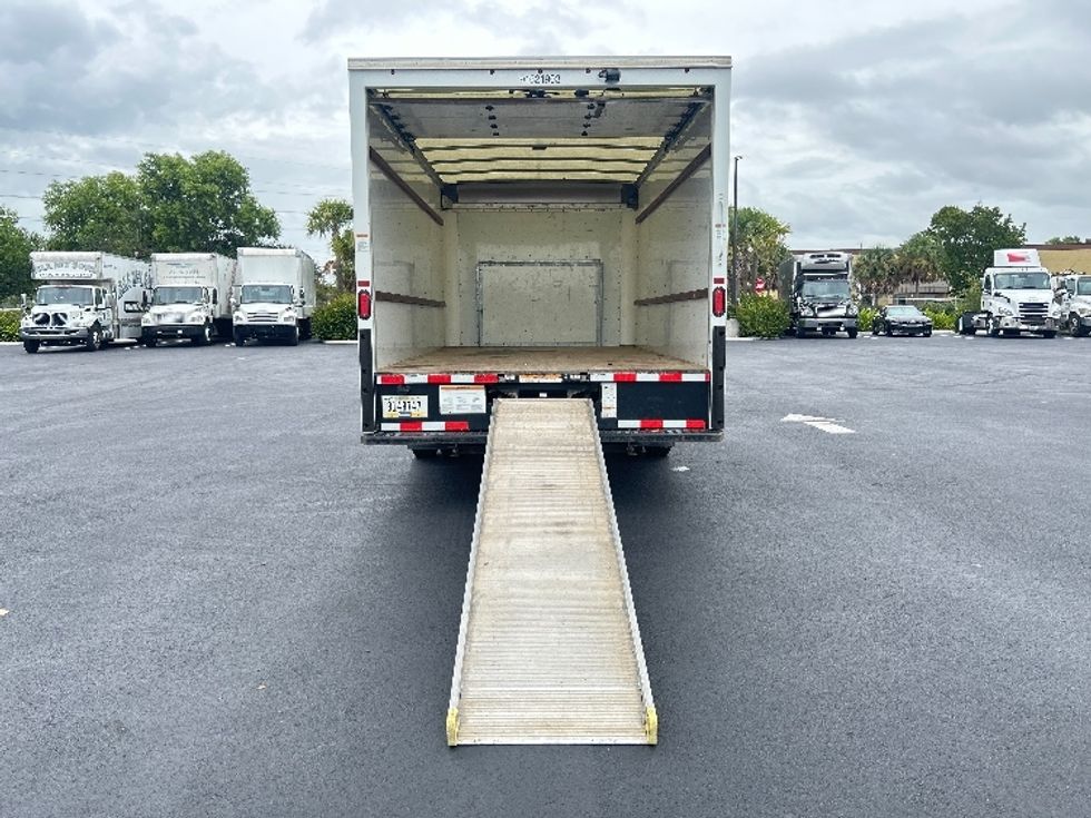 Light Duty Box Truck-Light and Medium Duty Trucks-Ford-2022-E350-Tampa-FL-153,498\n\t\tmiles-$ 19,750 - Image 9