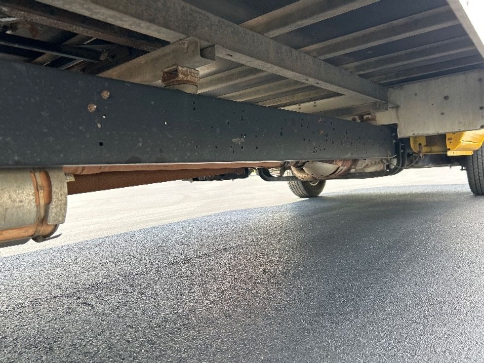 Light Duty Box Truck-Light and Medium Duty Trucks-Ford-2022-E350-Tampa-FL-154,812\n\t\tmiles-$ 18,500 - Image 14