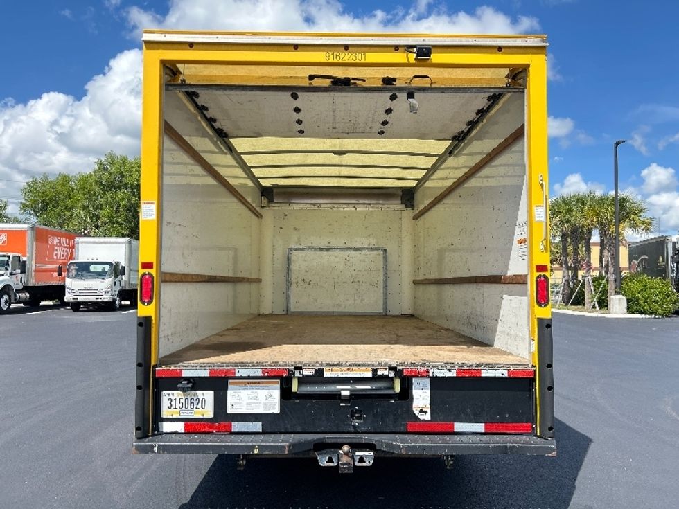 Light Duty Box Truck-Light and Medium Duty Trucks-Ford-2022-E350-Tampa-FL-154,812\n\t\tmiles-$ 18,500 - Image 8