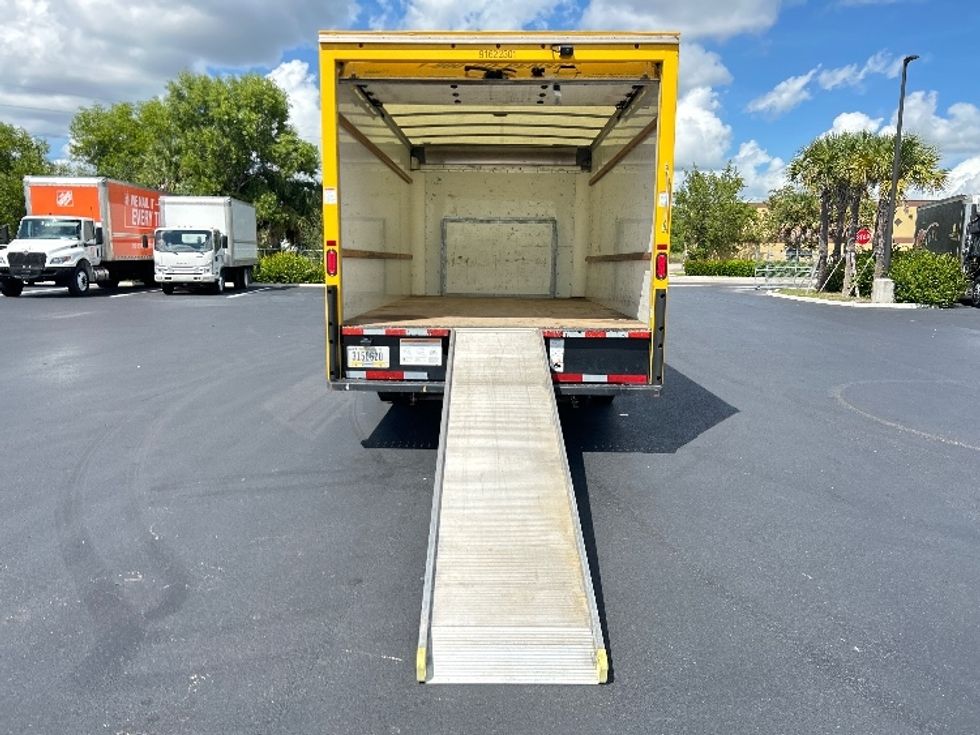 Light Duty Box Truck-Light and Medium Duty Trucks-Ford-2022-E350-Tampa-FL-154,812\n\t\tmiles-$ 18,500 - Image 9