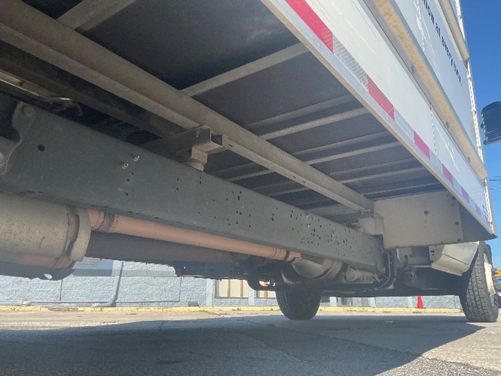 Light Duty Box Truck-Light and Medium Duty Trucks-Ford-2022-E350-Tampa-FL-164,328\n\t\tmiles-$ 19,500 - Image 14