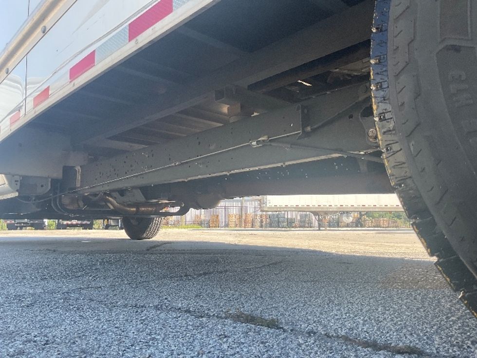 Light Duty Box Truck-Light and Medium Duty Trucks-Ford-2022-E350-Tampa-FL-164,328\n\t\tmiles-$ 19,500 - Image 5