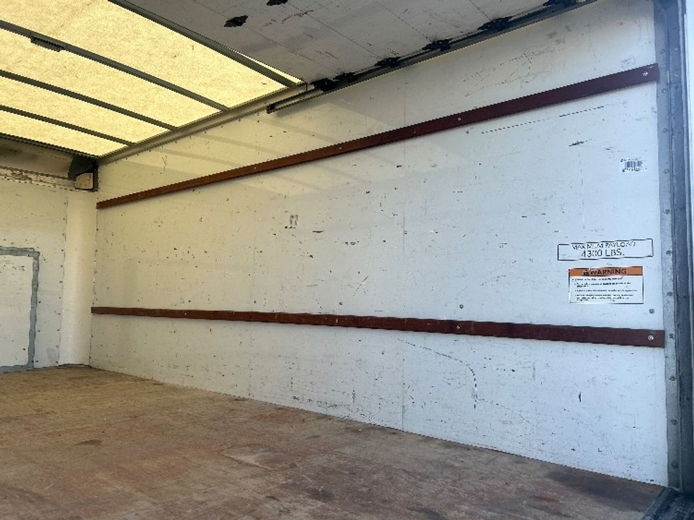 Light Duty Box Truck-Light and Medium Duty Trucks-Ford-2022-E350-Tampa-FL-166,239\n\t\tmiles-$ 19,250 - Image 12