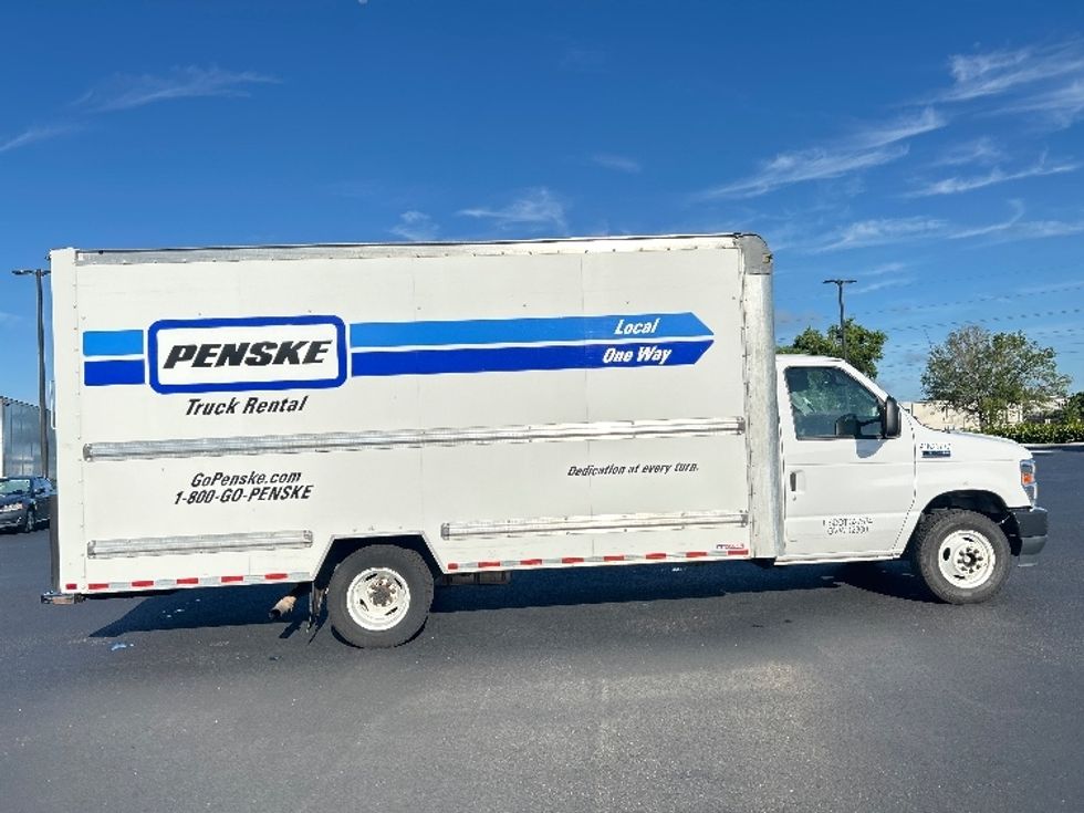 Light Duty Box Truck-Light and Medium Duty Trucks-Ford-2022-E350-Tampa-FL-166,239\n\t\tmiles-$ 19,250 - Image 15