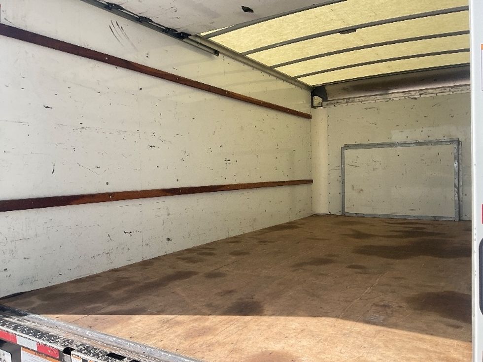 Light Duty Box Truck-Light and Medium Duty Trucks-Ford-2022-E350-Tampa-FL-190,055\n\t\tmiles-$ 17,500 - Image 11