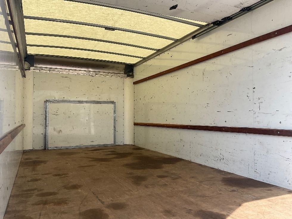 Light Duty Box Truck-Light and Medium Duty Trucks-Ford-2022-E350-Tampa-FL-190,055\n\t\tmiles-$ 17,500 - Image 12