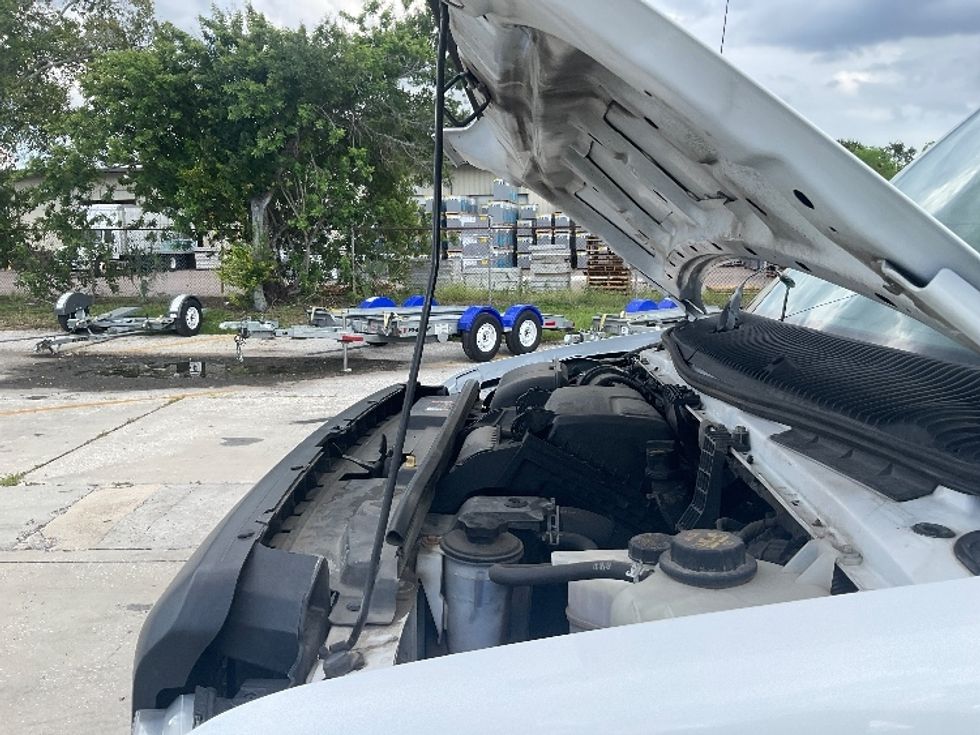 Light Duty Box Truck-Light and Medium Duty Trucks-Ford-2022-E350-Tampa-FL-190,055\n\t\tmiles-$ 17,500 - Image 24