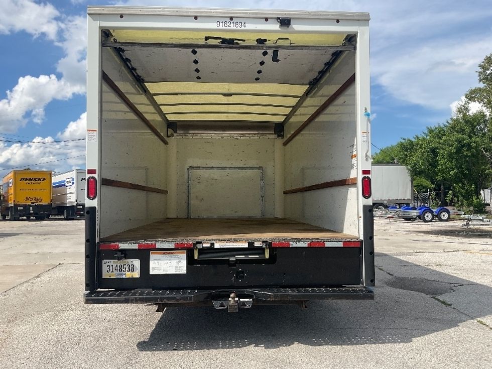 Light Duty Box Truck-Light and Medium Duty Trucks-Ford-2022-E350-Tampa-FL-190,055\n\t\tmiles-$ 17,500 - Image 8