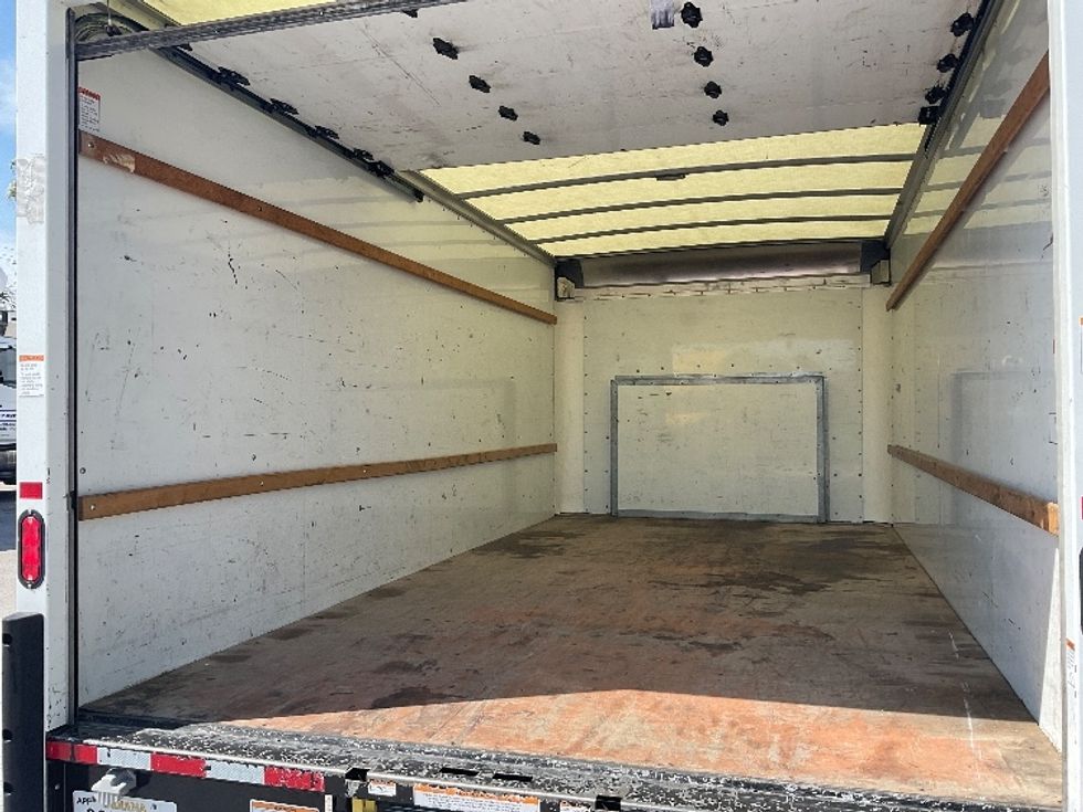 Light Duty Box Truck-Light and Medium Duty Trucks-Ford-2022-E350-Tampa-FL-73,577\n\t\tmiles-$ 36,250 - Image 11