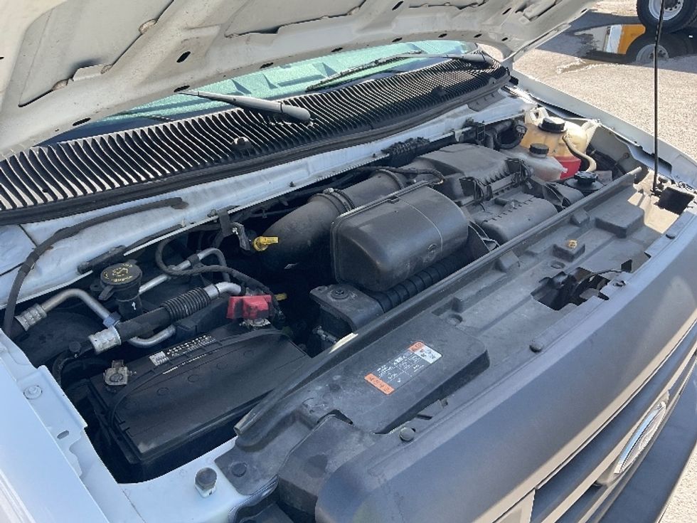 Light Duty Box Truck-Light and Medium Duty Trucks-Ford-2022-E350-Tampa-FL-73,577\n\t\tmiles-$ 36,250 - Image 23