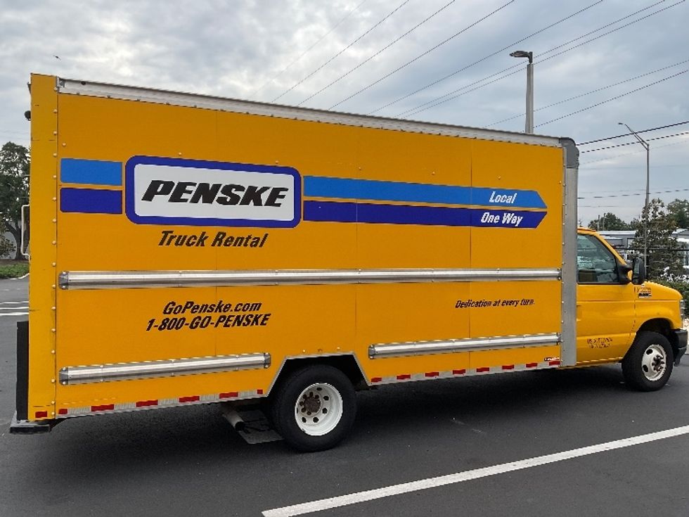 Light Duty Box Truck-Light and Medium Duty Trucks-Ford-2022-E350-Tampa-FL-77,884\n\t\tmiles-$ 29,500 - Image 16