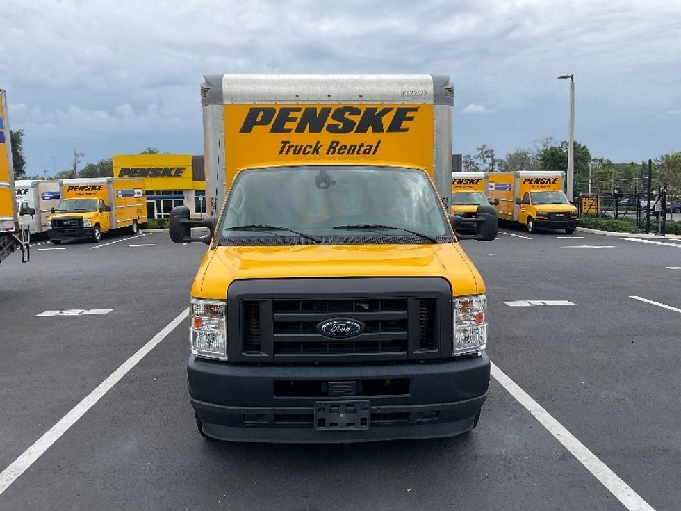 Light Duty Box Truck-Light and Medium Duty Trucks-Ford-2022-E350-Tampa-FL-77,884\n\t\tmiles-$ 29,500 - Image 2