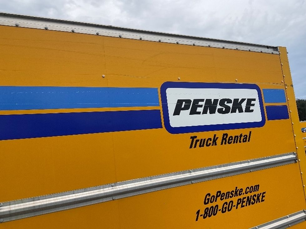 Light Duty Box Truck-Light and Medium Duty Trucks-Ford-2022-E350-Tampa-FL-77,884\n\t\tmiles-$ 29,500 - Image 28
