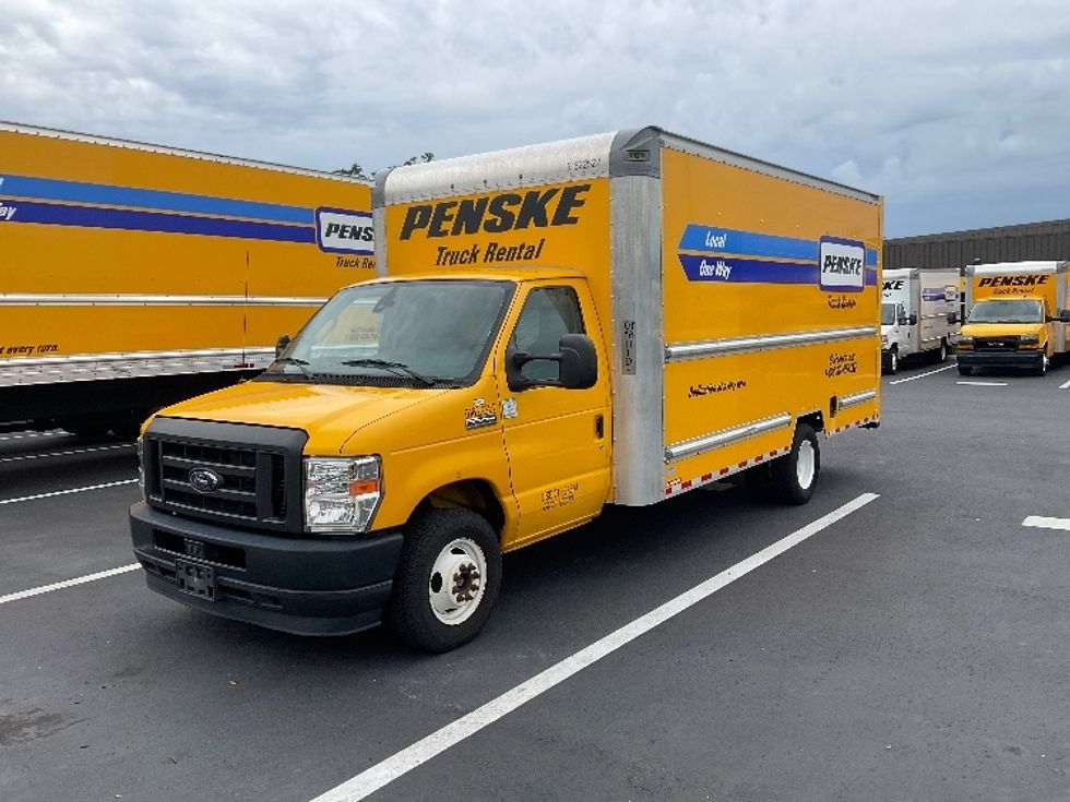 Light Duty Box Truck-Light and Medium Duty Trucks-Ford-2022-E350-Tampa-FL-77,884\n\t\tmiles-$ 29,500 - Image 3
