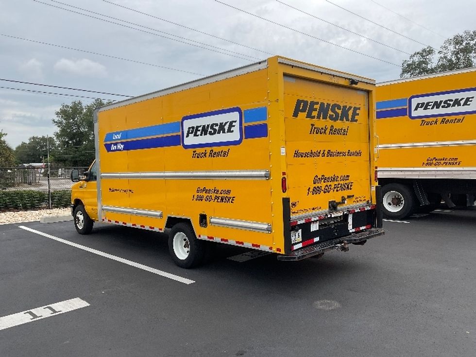 Light Duty Box Truck-Light and Medium Duty Trucks-Ford-2022-E350-Tampa-FL-77,884\n\t\tmiles-$ 29,500 - Image 6