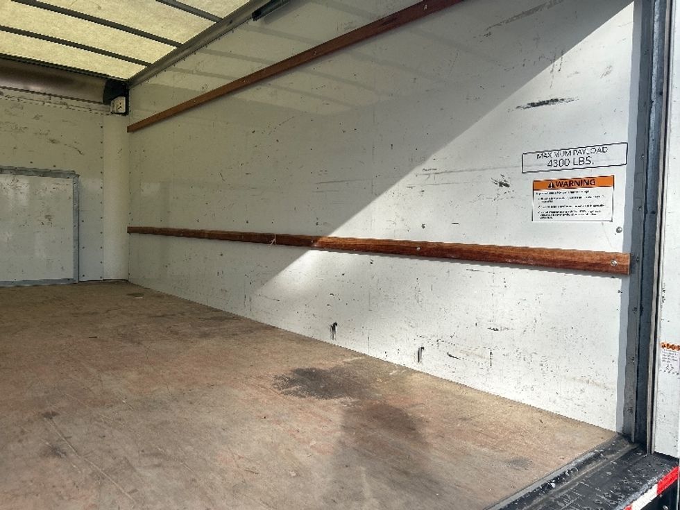 Light Duty Box Truck-Light and Medium Duty Trucks-Ford-2022-E350-Tampa-FL-89,175\n\t\tmiles-$ 33,500 - Image 12