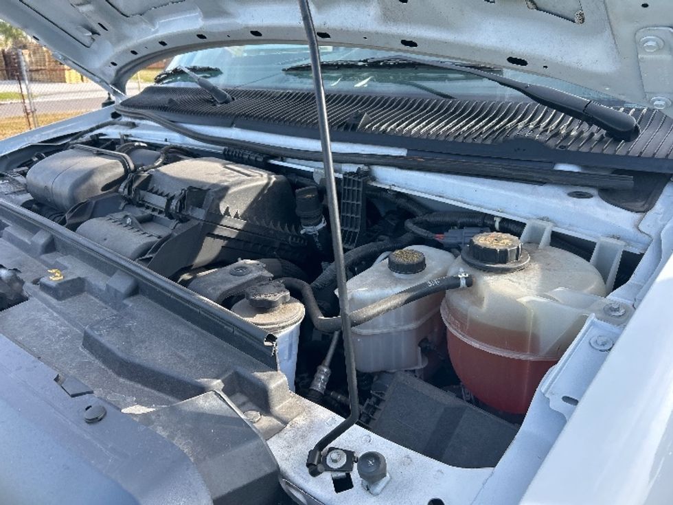 Light Duty Box Truck-Light and Medium Duty Trucks-Ford-2022-E350-Tampa-FL-89,175\n\t\tmiles-$ 33,500 - Image 24