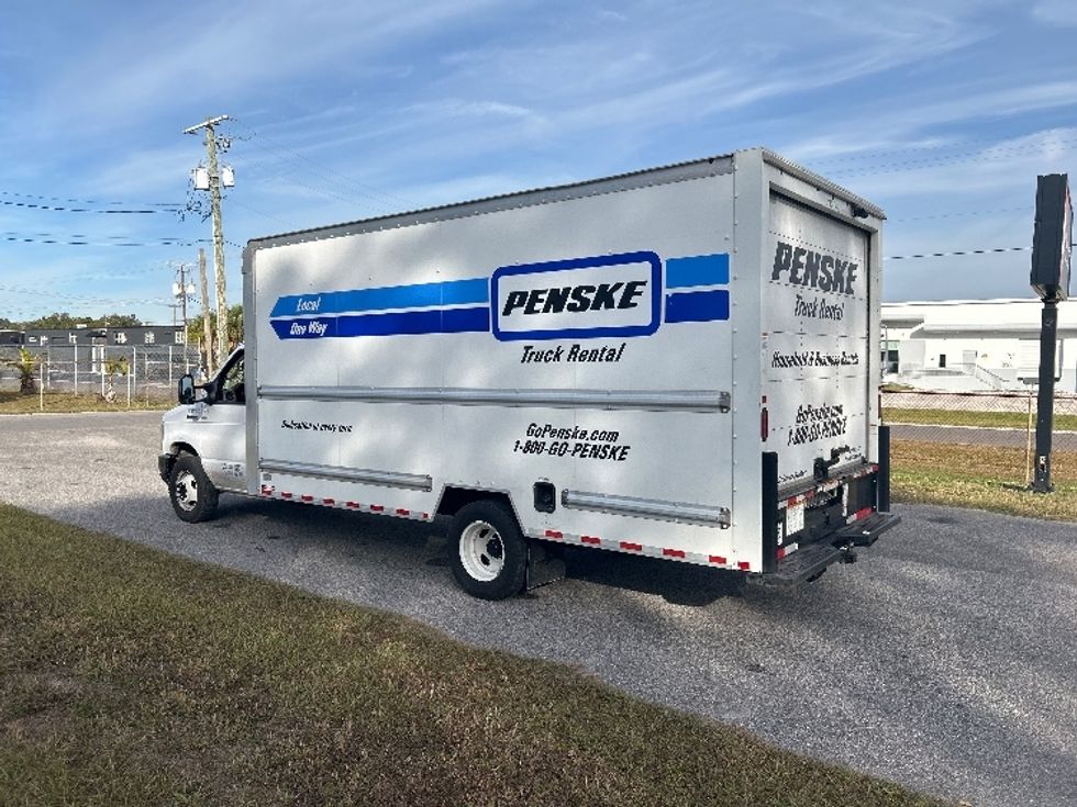 Light Duty Box Truck-Light and Medium Duty Trucks-Ford-2022-E350-Tampa-FL-89,175\n\t\tmiles-$ 33,500 - Image 6