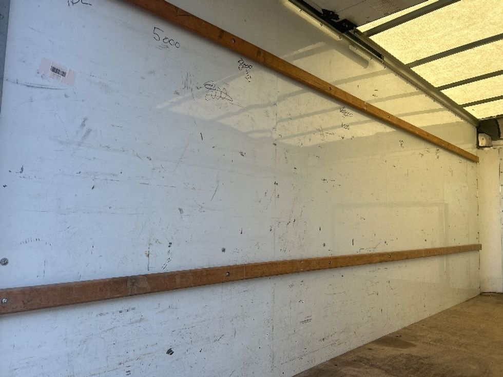 Light Duty Box Truck-Light and Medium Duty Trucks-Ford-2022-E350-Tampa-FL-89,445\n\t\tmiles-$ 33,500 - Image 9