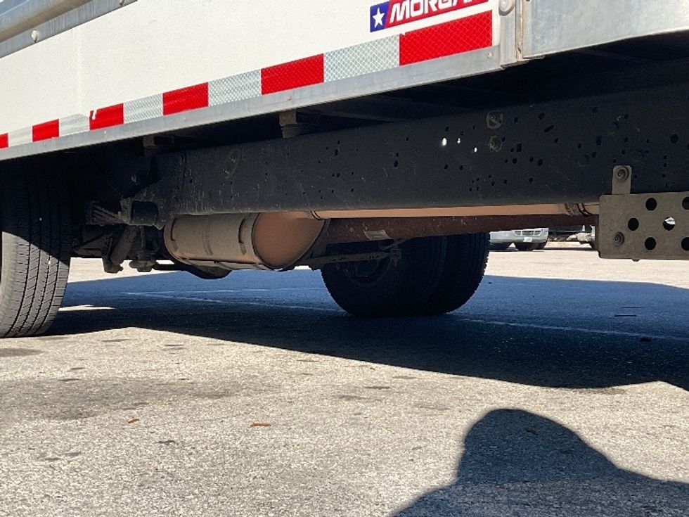 Light Duty Box Truck-Light and Medium Duty Trucks-Ford-2022-E350-Tampa-FL-92,640\n\t\tmiles-$ 33,250 - Image 14