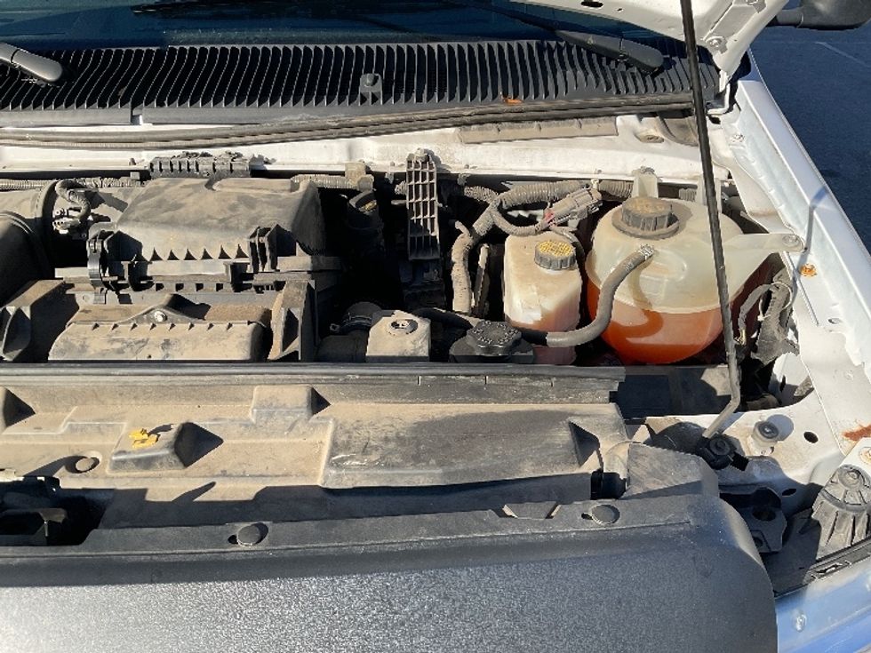 Light Duty Box Truck-Light and Medium Duty Trucks-Ford-2022-E350-Tampa-FL-92,640\n\t\tmiles-$ 33,250 - Image 24