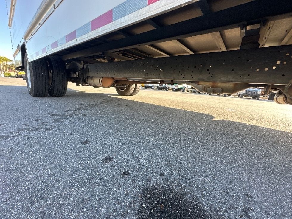 Light Duty Box Truck-Light and Medium Duty Trucks-Ford-2022-E350-Tampa-FL-99,330\n\t\tmiles-$ 32,250 - Image 14