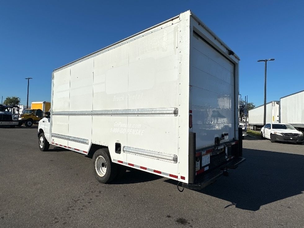Light Duty Box Truck-Light and Medium Duty Trucks-Ford-2022-E350-Tampa-FL-99,330\n\t\tmiles-$ 32,250 - Image 6