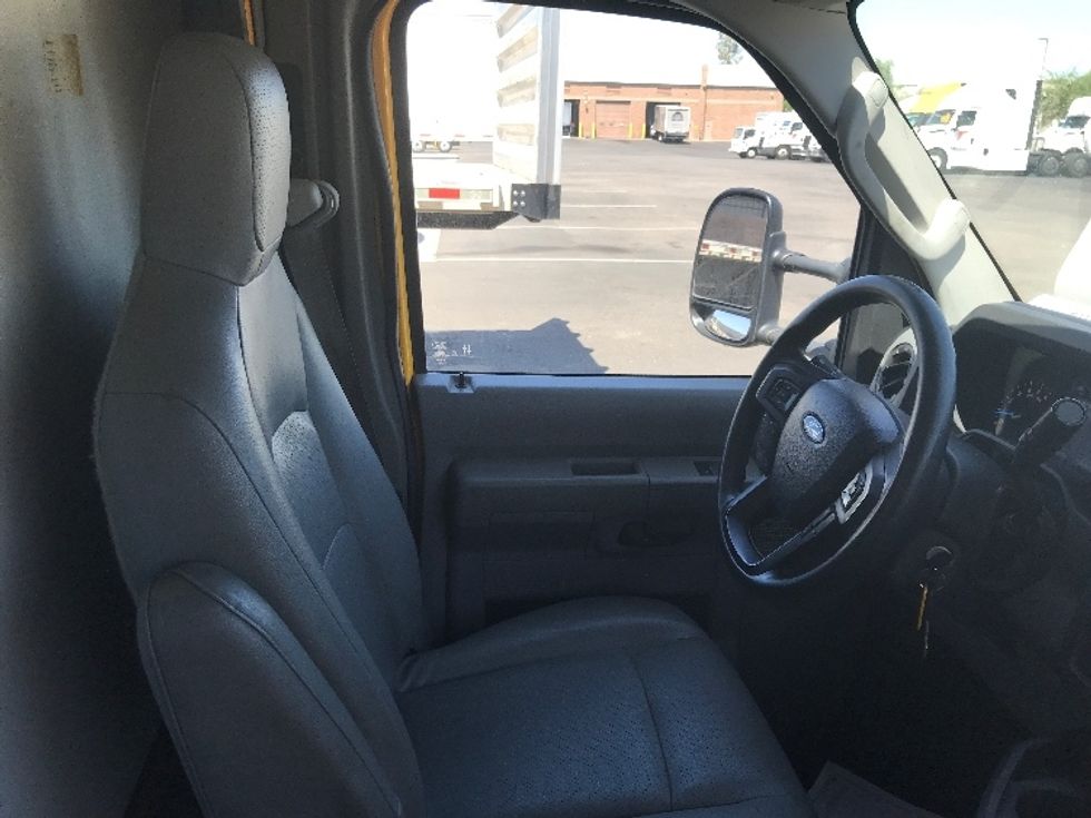 Light Duty Box Truck-Light and Medium Duty Trucks-Ford-2022-E350-Tempe-AZ-100,748\n\t\tmiles-$ 28,000 - Image 22